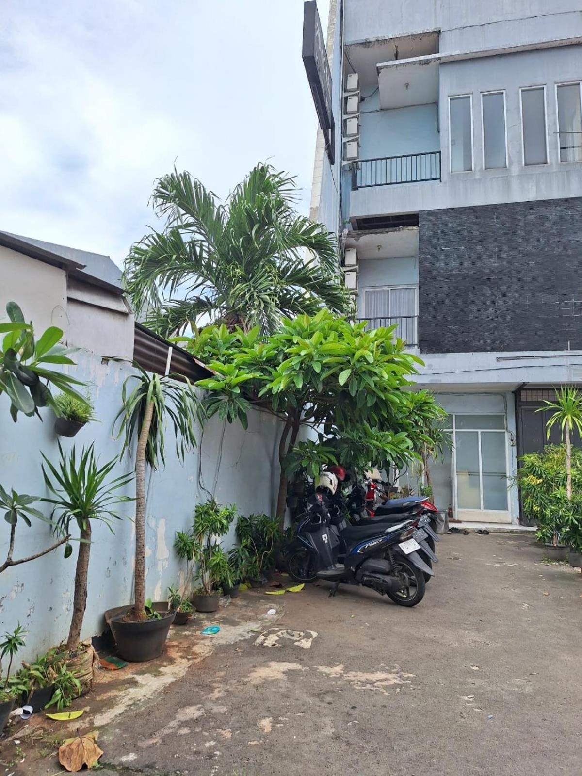Oyo 93584 Rukotel South Tangerang ภายนอก รูปภาพ