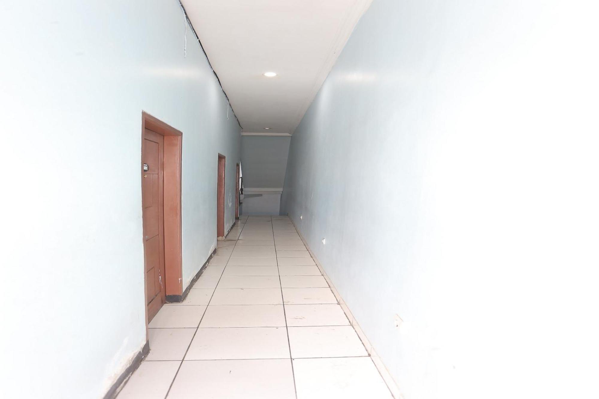 Oyo 93584 Rukotel South Tangerang ภายนอก รูปภาพ