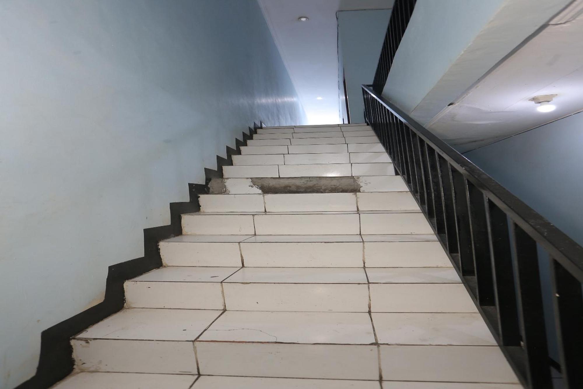 Oyo 93584 Rukotel South Tangerang ภายนอก รูปภาพ